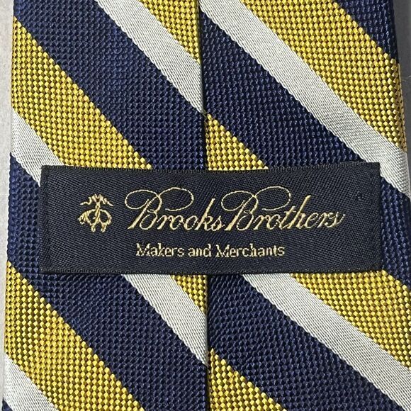 Brooks Brothers Blue Gold & White Stripe Men's Classic Tie EUC - Picture 4 of 7